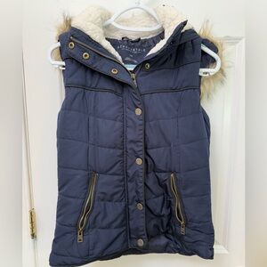 NWOT Aeropostale Blue Quilted Hooded Vest